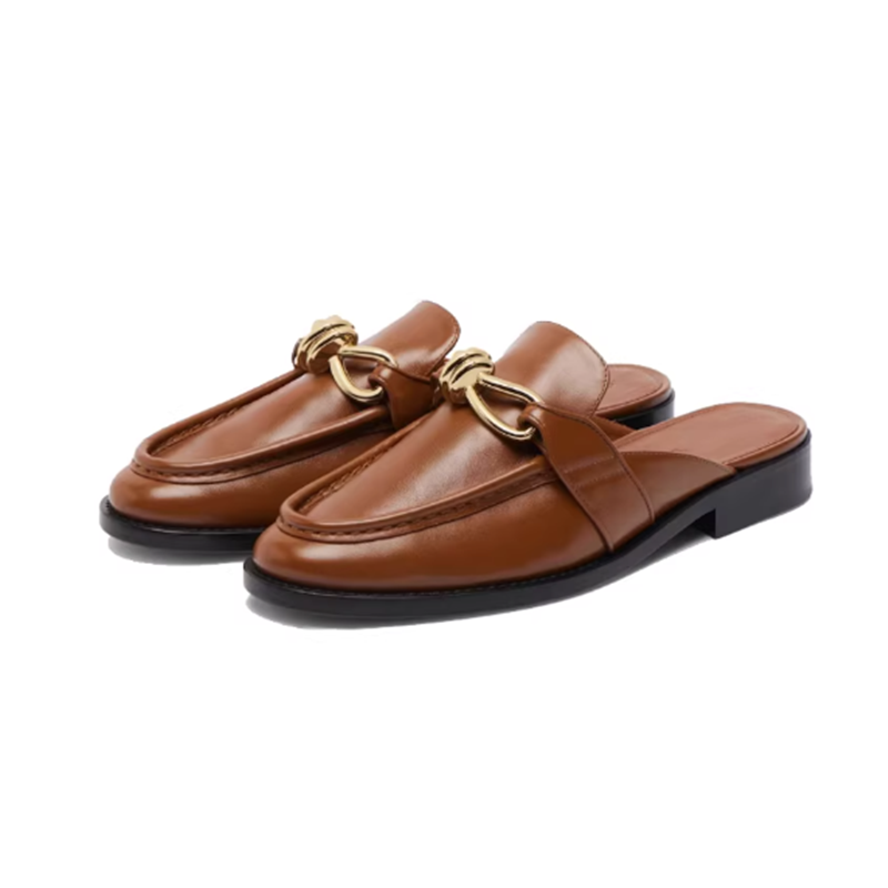 Slip On Mule Flat - أحذية نصفية معدنية الإبزيم للنساء، أحذية