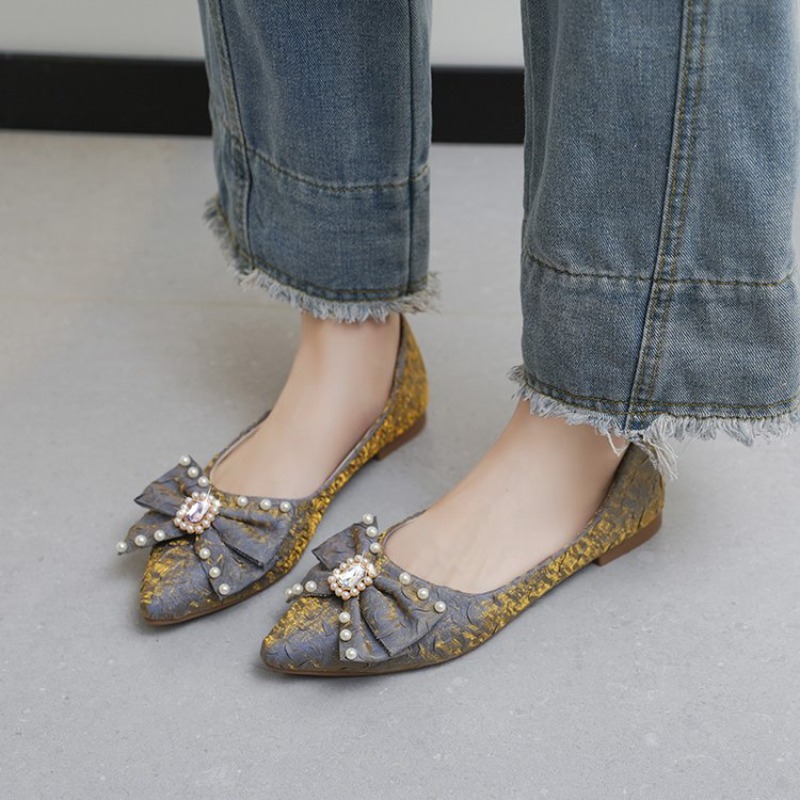 Pointed Toe Flat - أحذية نسائية مسطحة لامعة جديدة 2026