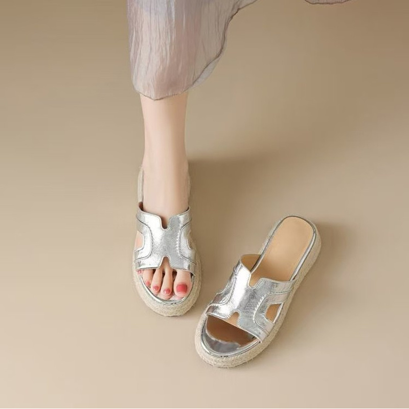 Slip On Mule Flat - أحذية إسبادريل نسائية جديدة لعام 2026،