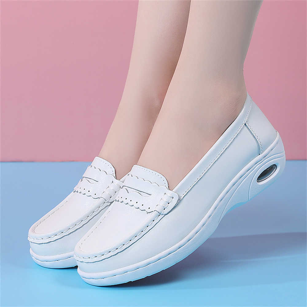 أحذية رياضية واسعة بألوان مختل - مراجعة Women'S Shoes For Tennis وسعره