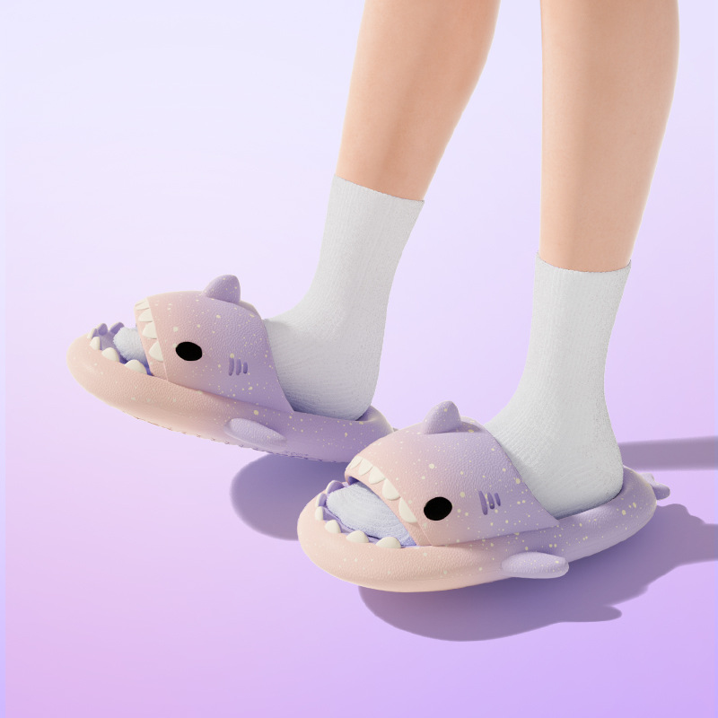 لطيف الكرتون القرش النعال للنس - مراجعة Women'S Shoes To Men'S وسعره