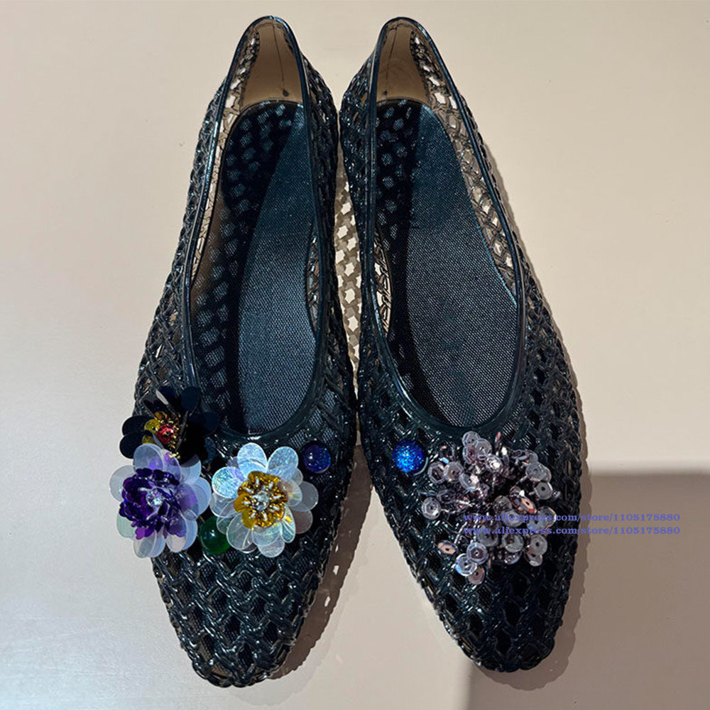 أحذية مسطحة ذهبية لامعة مجوفة  - مراجعة Slip On Mule Flat وسعره