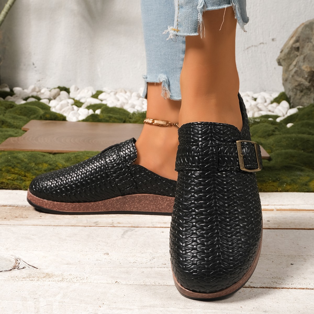 أحذية نسائية عصرية جديدة مريحة - مراجعة Slip On Mule Flat وسعره