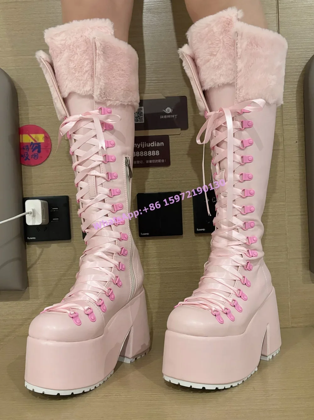 أحذية طويلة وردية فروية بنعل س - مراجعة Ribbon Tie Heel وسعره