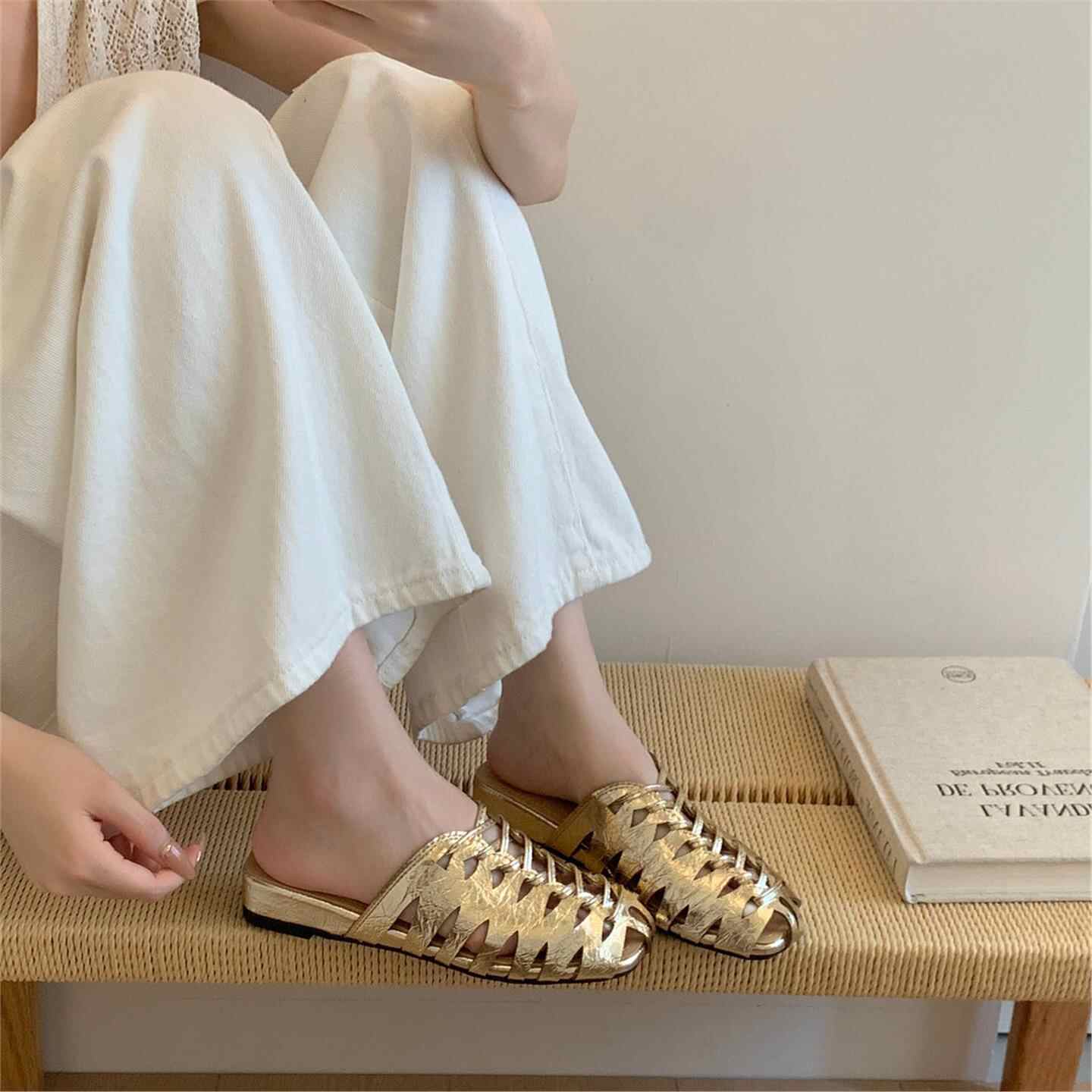 أحذية شاطئية نسائية مريحة وقاب - مراجعة Slip On Mule Flat وسعره