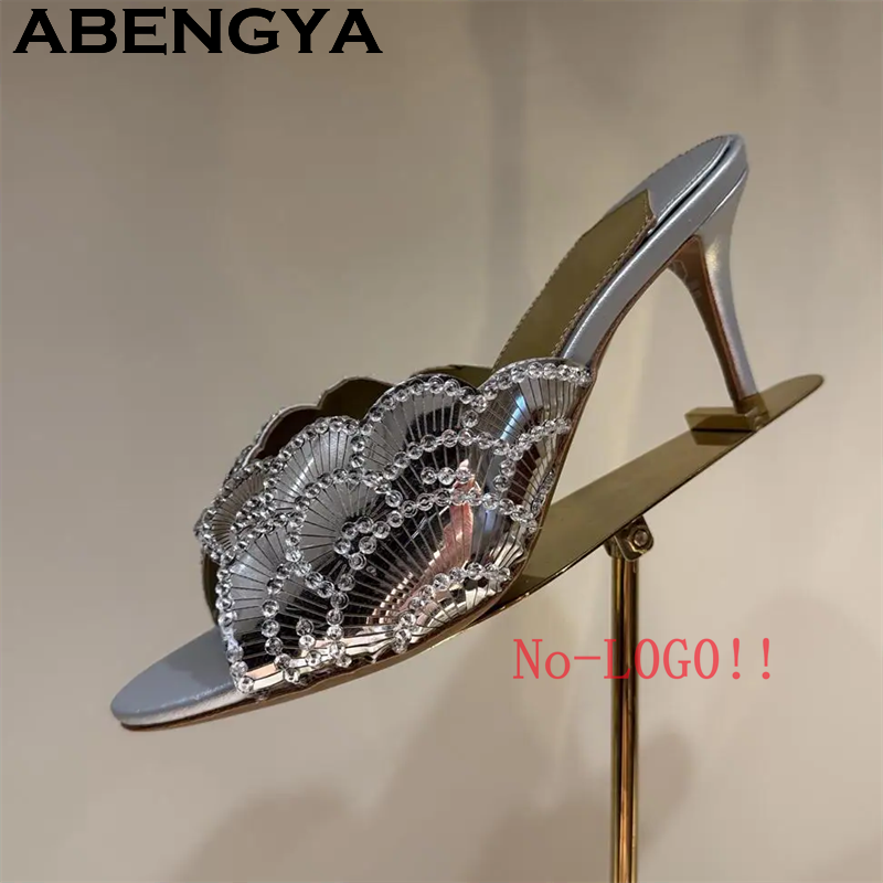 صنادل نسائية عصرية جديدة لصيف  - مراجعة Women'S Shoes Trendy وسعره