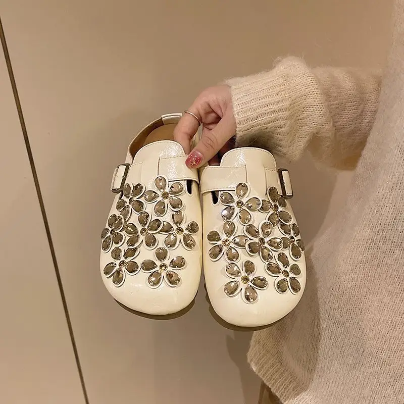 أحذية نسائية مغلقة الأصابع مزي - مراجعة Slip On Mule Flat وسعره