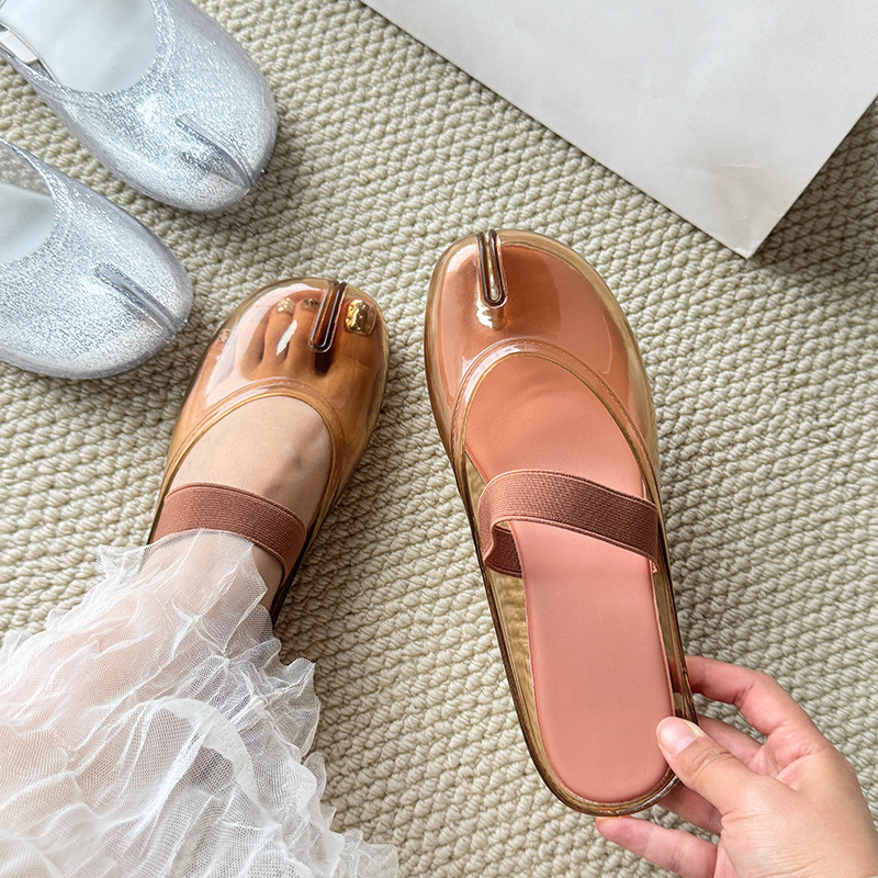 صنادل جيلي جديدة للنساء بتصميم - مراجعة Slip On Mule Flat وسعره