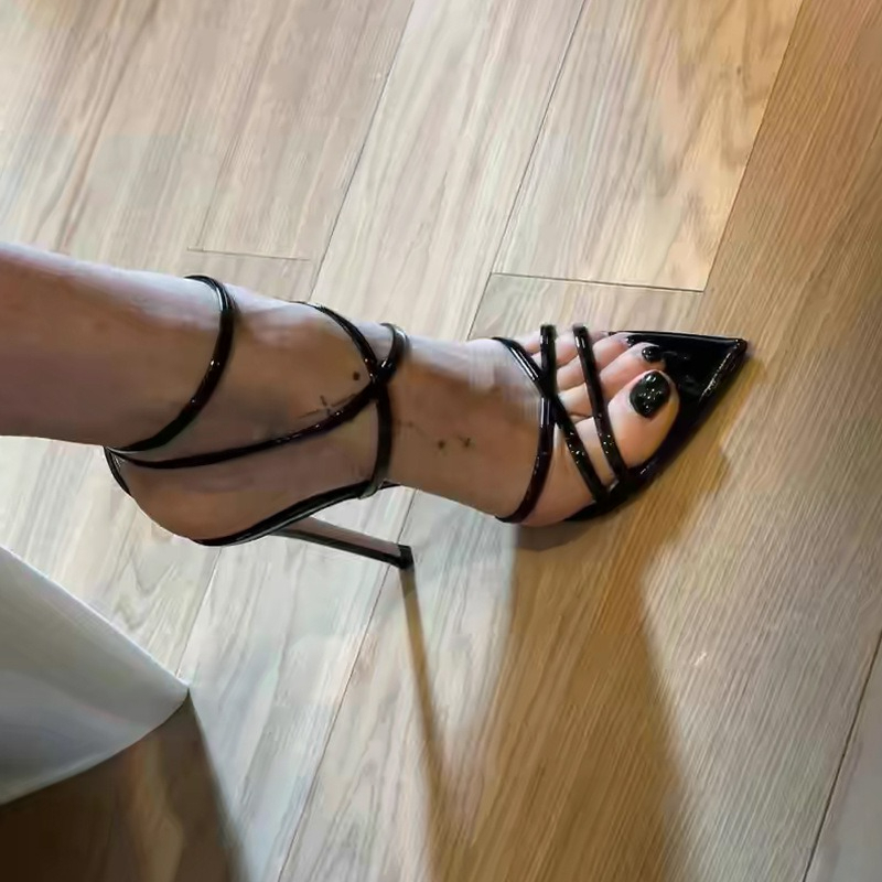 صنادل نسائية بكعب عالٍ مدببة ا - مراجعة Platform Mule Heel وسعره