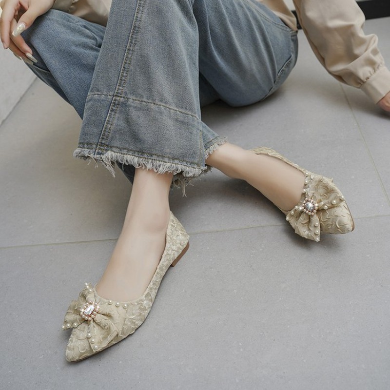 أحذية نسائية مسطحة لامعة جديدة - مراجعة Pointed Toe Flat وسعره